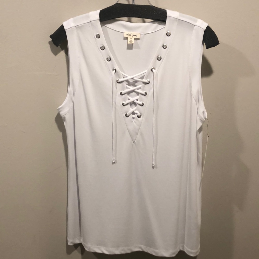 NWT white sleeveless top